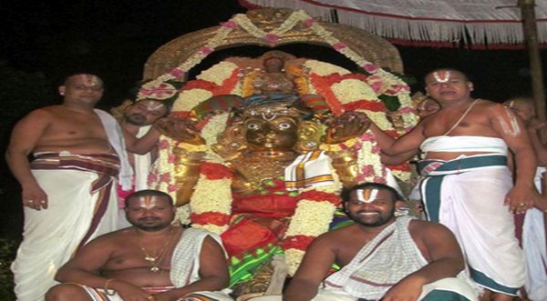 Kanchipuram-Vijaya-Varusha-Garuda-Sevai